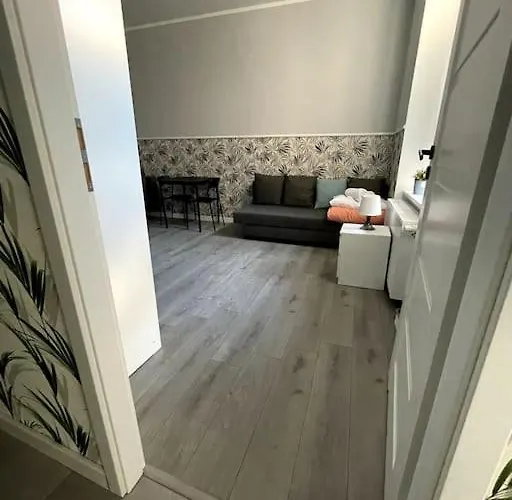 Duzy - Stare - 12 Osob - 6 Lozek * Вроцлав